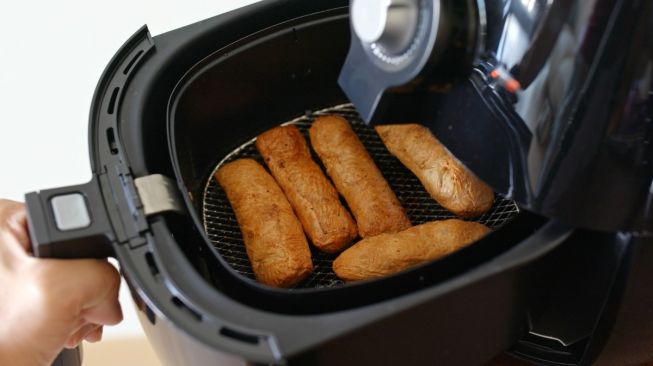 Air Fryer Disebut Tidak Sehat dan Menyebabkan Kanker, Chef Yuda Bustara: Fake News!