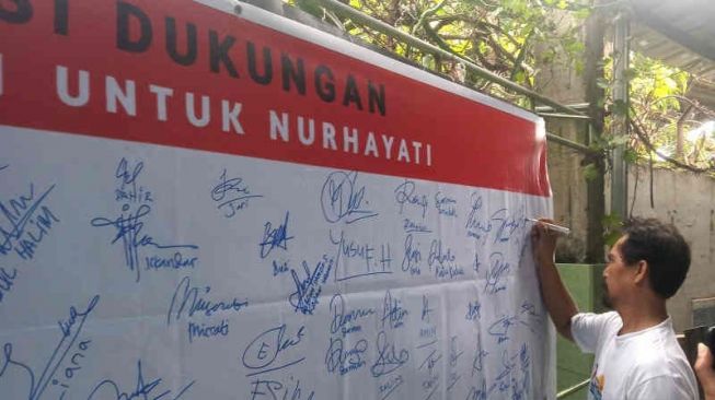 Perjuangan Nurhayati Sang Pembongkar Kasus Korupsi Berbuah Manis