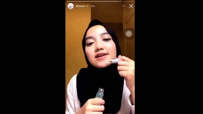 Agar Tak Seperti Wirda Mansur, Ini 4 Cara Tepat Pakai Serum Wajah Menurut Dokter Kecantikan