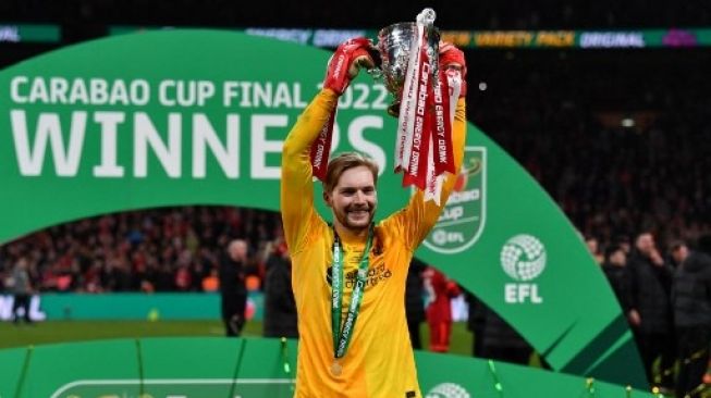 Kiper Liverpool, Caoimhin Kelleher yang jadi penentu juara ternyata adalah mantan striker. (AFP/JUSTIN TALLIS / AFP)