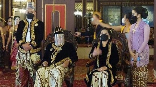 Mengenal KGPAA Purbaya Calon Penerus Raja Keraton Solo, Ternyata Mahasiswa FU Undip Semarang