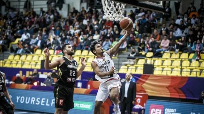 Tujuan Melakukan Pivot dalam Permainan Bola Basket