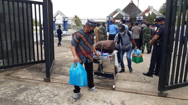 Nyaris Dihukum Gantung di Malaysia, Karni Akhirnya Bisa Pulang ke Rumah karena Divonis tak Bersalah