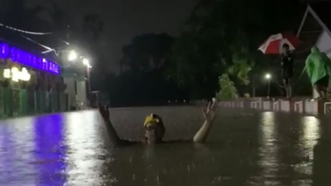 Diguyur Hujan, Sejumlah Wilayah di Pusat Kota Serang Terendam