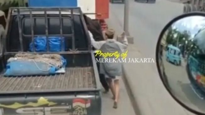 Viral 2 Remaja Diduga Palak Sopir Pikap di Cilincing, Polisi: Kami Akan Buru Pelakunya