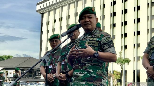 Apresiasi Jenderal Dudung Ke 2 Prajurit TNI Kalahkan Komplotan Begal Di Kebayoran Baru: Cerminan Perintah Harian KSAD