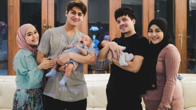 11 Momen Pertemuan Baby Leslar dan Baby Ameena, Dua Bayi Paling Populer!