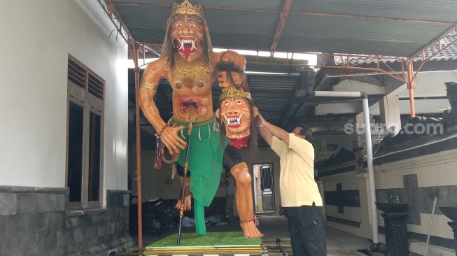 Sambut Hari Raya Nyepi, Umat Hindu Desa Ngaru-Aru Boyolali Buat Ogoh-ogoh Setinggi 4,5 meter dan Berat 1 Kwintal