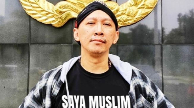 Abu Janda Sebut Indonesia Dijajah Budaya Arab yang Anti Budaya Asli Indonesia, Singgung Ritual Kendi Nusantara