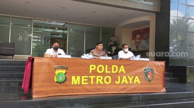 Usai Ditetapkan Tersangka Kasus Pengeroyokan Ketum KNPI Haris Pertama, Politisi Golkar Azis Samual Resmi Ditahan