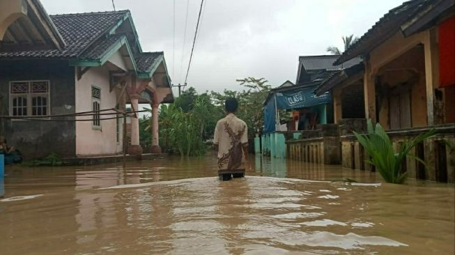 Tolong Bupati Irna Narulita! Korban Banjir di Patia Pandeglang Belum Tersentuh Bantuan