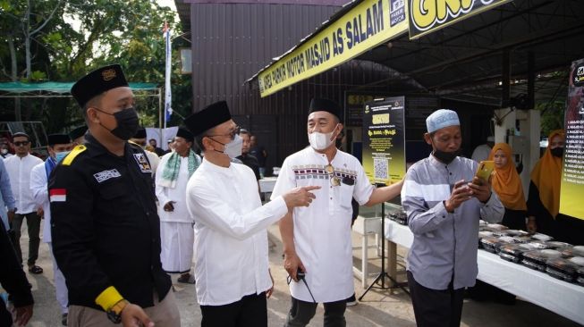 Inovatif! Tak Hanya Sediakan Warung Makan Gratis, Masjid As Salam Juga Sediakan Minimarket dan Posko Pemadam Kebakaran