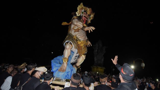 Ogoh-ogoh di Bali: Sejarah, Tujuan dan Filosofi dalam Perayaan Nyepi