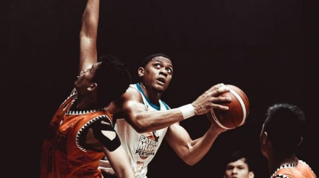 Satria Muda Resmi Depak William Tinsley