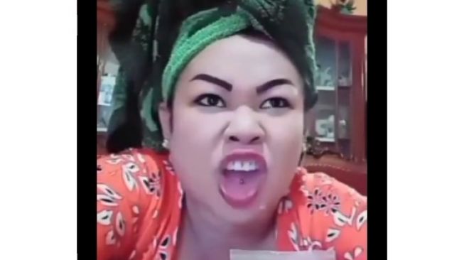 Potret Tante Lala [Instagram/@tantelala_punyacerita]