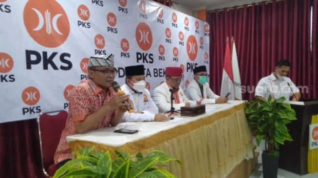 PKS Sebut Dicopotnya Chairoman J Putro sebagai Ketua DPRD Kota Bekasi sebagai Hal Biasa