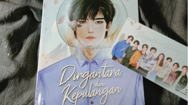 Ulasan Buku Dirgantara dan Kepulangan: Kisah Pilu dari Lelaki Sempurna