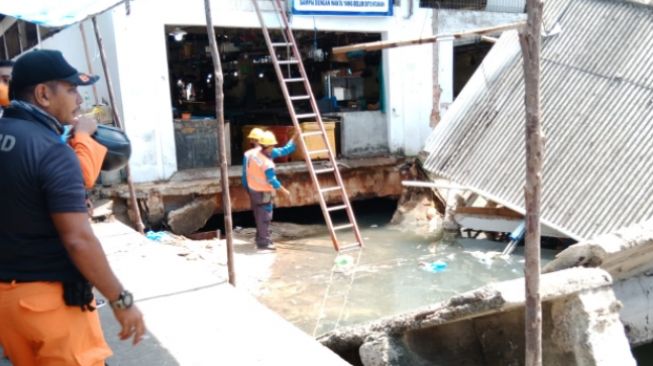 Penyebab Robohnya Pelantar Pasar Baru II Tanjungpinang: Sudah Retak dan Masih Jadi Lahan Parkir