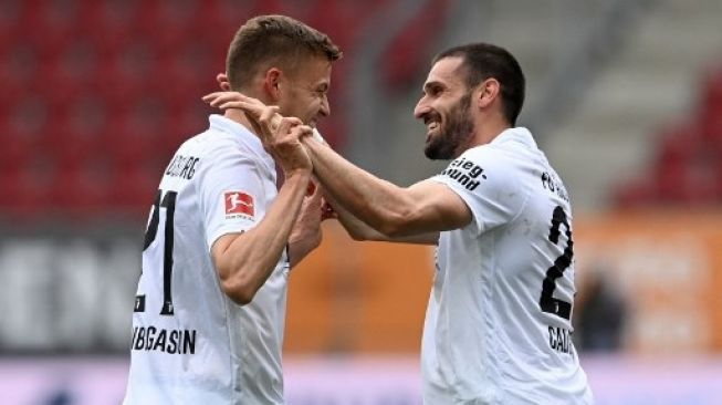 Hasil Liga Jerman: Augsburg Salip dan Bungkam Arminia Bielefeld 1-0