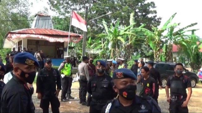 Buntut Bentrok di Kebun PT. HIM, Empat Warga Keturunan Bandar Dewa Tulangbawang Barat Jadi Tersangka