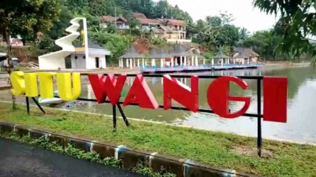 Situ Wangi Diserbu Wisatawan Usai Diresmikan Ridwan Kamil