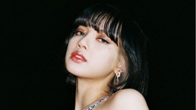 Lisa Sukses Lampaui Rekor BLACKPINK di Spotify dengan Album Solonya 'LALISA'