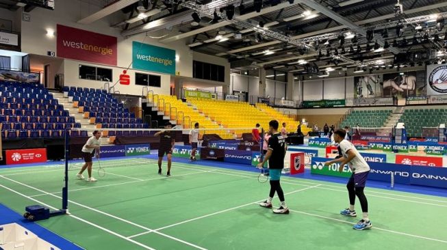 Tim Bulu Tangkis Indonesia Jajal Lapangan Satu Hari Jelang Bergulirnya German Open 2022