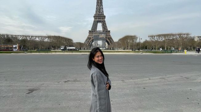 Potret Tyna Kanna di Paris. (Instagram/@tynadwijayanti)