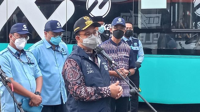 Anies: 100 Bus Listrik Akan Beroperasi di Jalur TransJakarta Hingga Akhir 2022