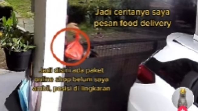 Oknum Ojol Pengantar Makanan Pakai Trik Sulap untuk Nyolong Paket Langganan, Aksinya Terekam CCTV