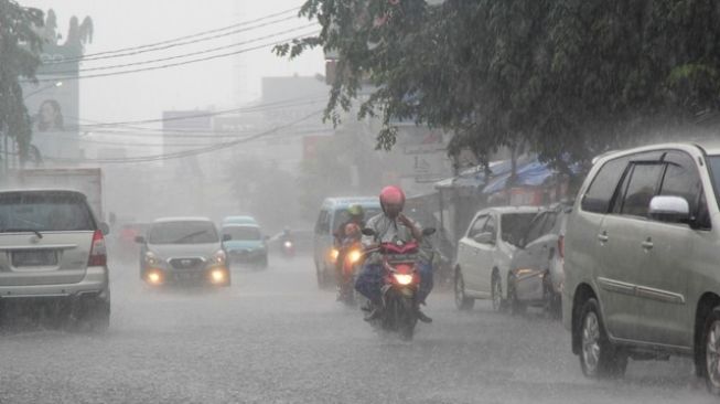 BMKG: Wilayah Bekasi Sore Ini Diprediksi Hujan Lebat