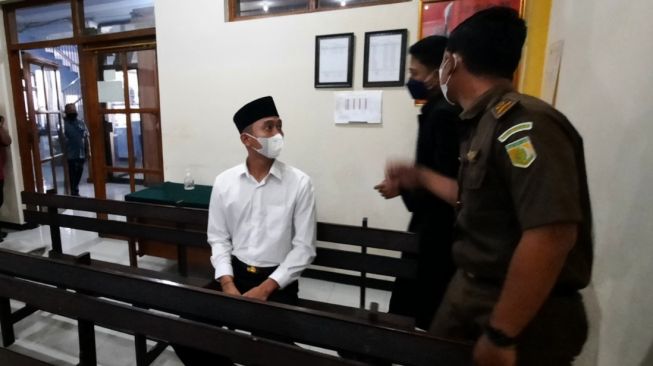 Hakim Tolak Keberatan Penasihat Hukum Randy, Pecatan Polisi Terdakwa Kasus Aborsi Mojokerto