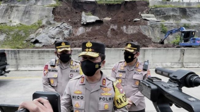 Waspada! Ada Satu Titik Potensi Longsor Susulan di Tol Pandaan-Malang