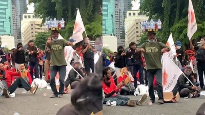 Mood Abis! Bapak-bapak Penjual Minuman Joget Pas Demo, 'Intel Pencair Suasana'