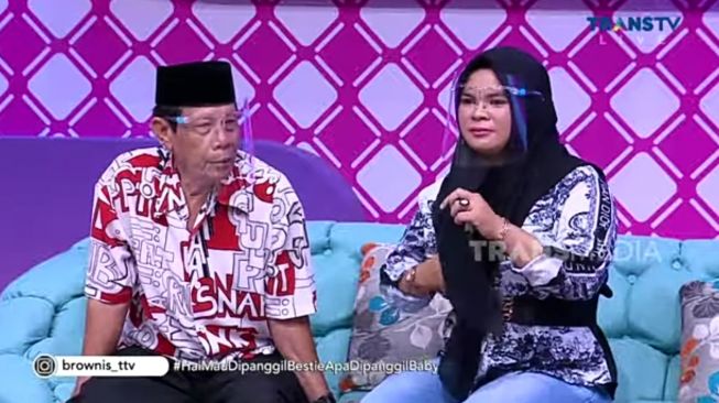 Malih Tong Tong dan istri (YouTube/TRANS TV Official)