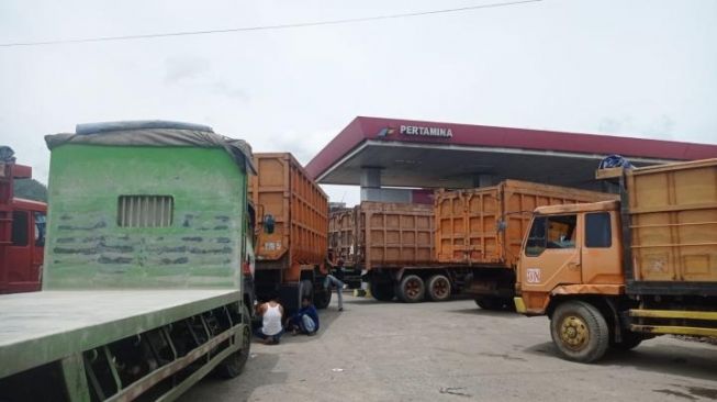 Solar Langka di Bandar Lampung, Sopir Truk Minta Perhatian Menteri BUMN Erick Thohir