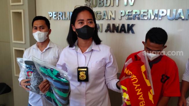 Diiming-iming Uang Rp100.000, Pelatih Futsal di Palembang Cabuli Dua Murid di Kuburan