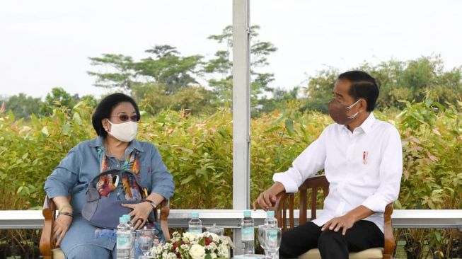 Isu Kerenggangan Jokowi-Megawati, Pakar Politik UGM: Bisa Jadi di Panggung Belakang Sedang Berbagi Peran