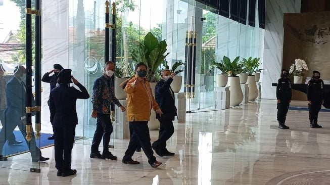 Elite Golkar Sambangi Nasdem, Ketum Airlangga: Silahturahmi Saja