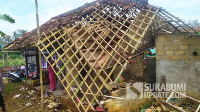 Korban Angin Puting Beliung di Nagrak Utara Sukabumi Butuh Material Bangunan