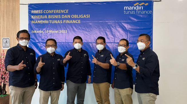 Konferensi Pers: Kinerja Bisnis dan Obligasi Mandiri Tunas Finance [MTF].