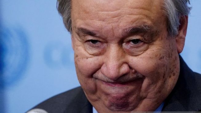 Arsip - Sekjen PBB Antonio Guterres memberi keterangan pers setelah rapat Dewan Keamanan PBB untuk membahas krisis Ukraina-Rusia, di New York City, Amerika Serikat (23/2/2022). [ANTARA/Reuters/Carlo Allegri/foc]