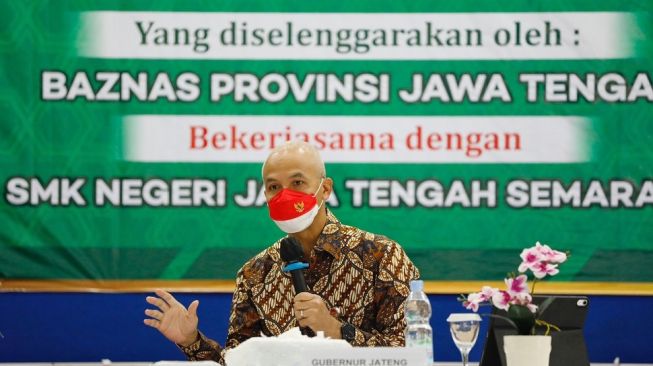 Berdayakan Penyandang Disabilitas, Ganjar Beri Pelatihan Keterampilan