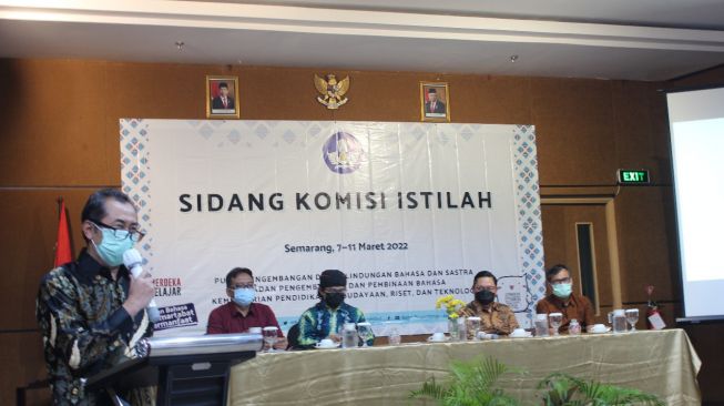 Gelar Sidang Komisi Istilah
