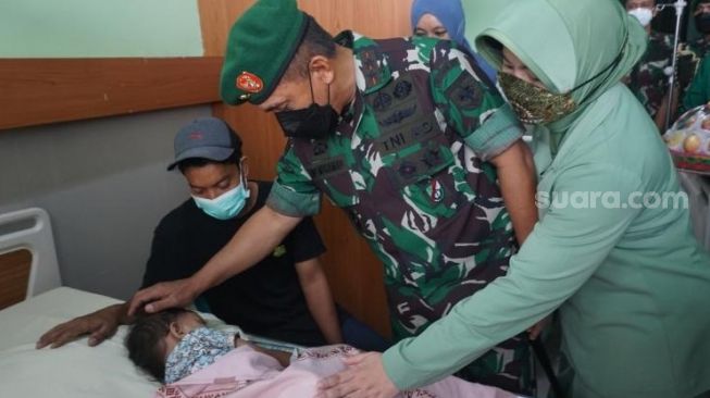 Kisah Bayi 4 Tahun Hidup Tanpa Lubang Anus di Maros dan Kebaikan Hati Pangdam Hasanuddin Mayjen TNI Andi Muhammad