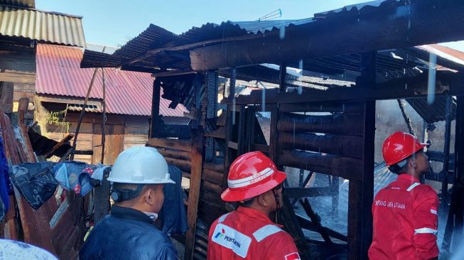 Ditinggal Pergi Makan Bakso, Rumah Warga Langkat Ludes Terbakar