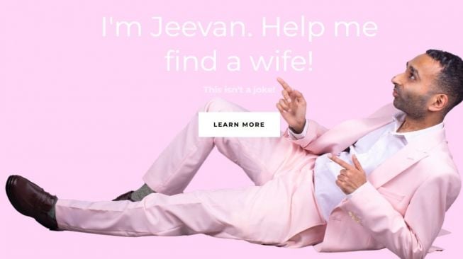 Sudah Bosan Menjomblo, Pria Ini Pasang Iklan untuk Mencari Istri di Stasiun Subway
