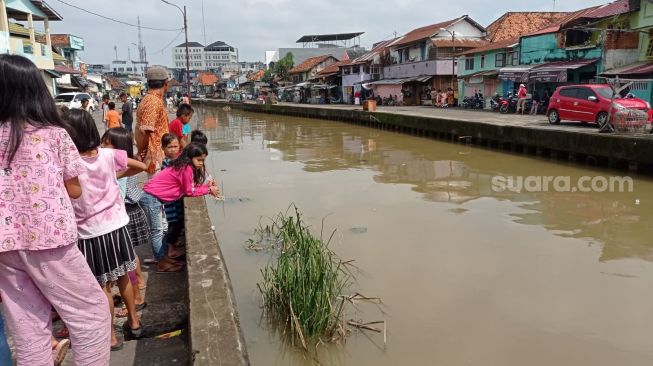 Fakta-Fakta Mobil Avanza Diamuk Massa dan Ditenggelamkan di Sungai Jerambah Geledek, Sempat Tabrak Warga 13 Ilir