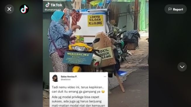 Banting Tulang Cari Uang,  Ibu Ini Viral Jual 7 Macam Barang dan Jasa Dalam Satu Motor!