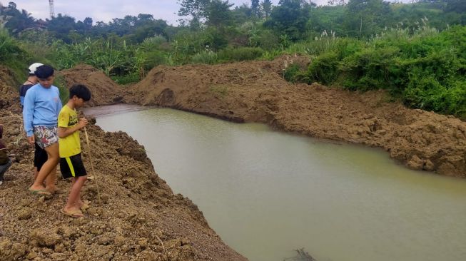 Bocah Hilang Misterius, Warga Temukan Jejak Kaki ke Arah Tempat Ini